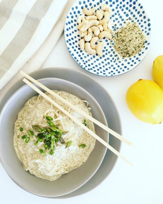 Kelp Noodles with Alfredo Sauce
