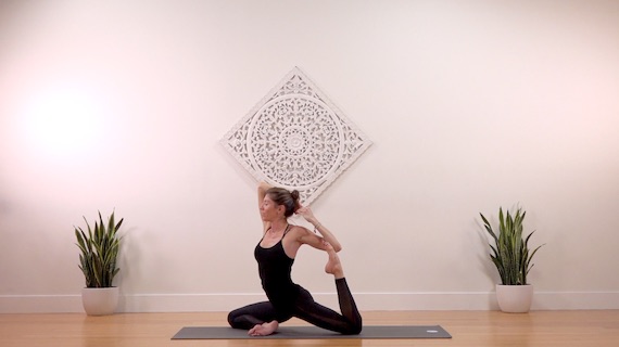 Yoga Balance & Bliss With Lindsey