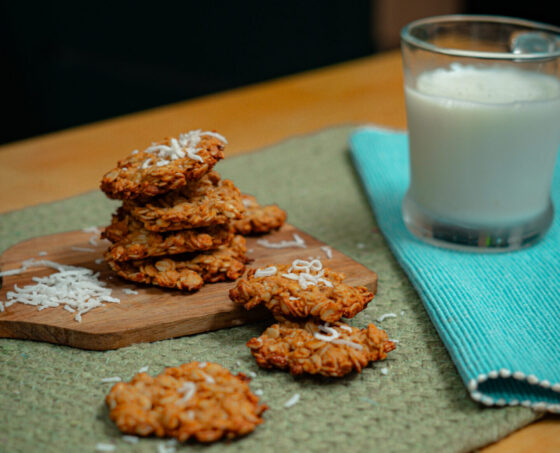 Thin Oat Ginger Crisps